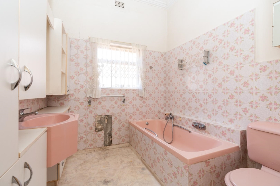 4 Bedroom Property for Sale in Bantry Bay Western Cape